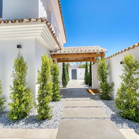 3004 Luxury Modern With Pool Villa Marbella