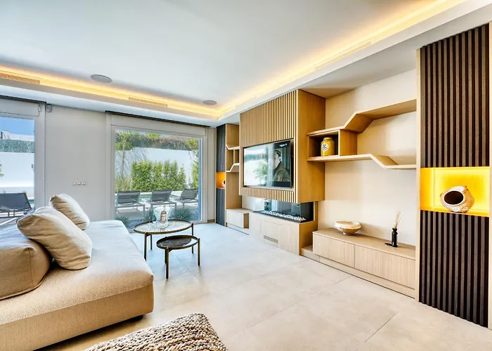 3004 Luxury Modern With Pool *