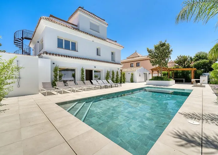 3004 Luxury Modern With Pool Villa