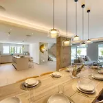 3004 Luxury Modern With Pool Villa *