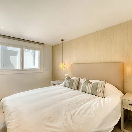 3004 Luxury Modern With Pool