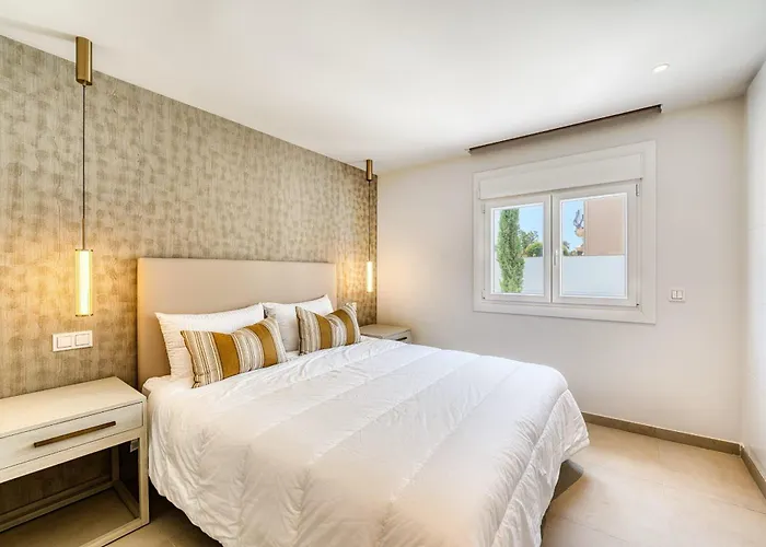 3004 Luxury Modern With Pool 别墅 马尔韦利亚
